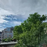 Independent Studio In A House In The City